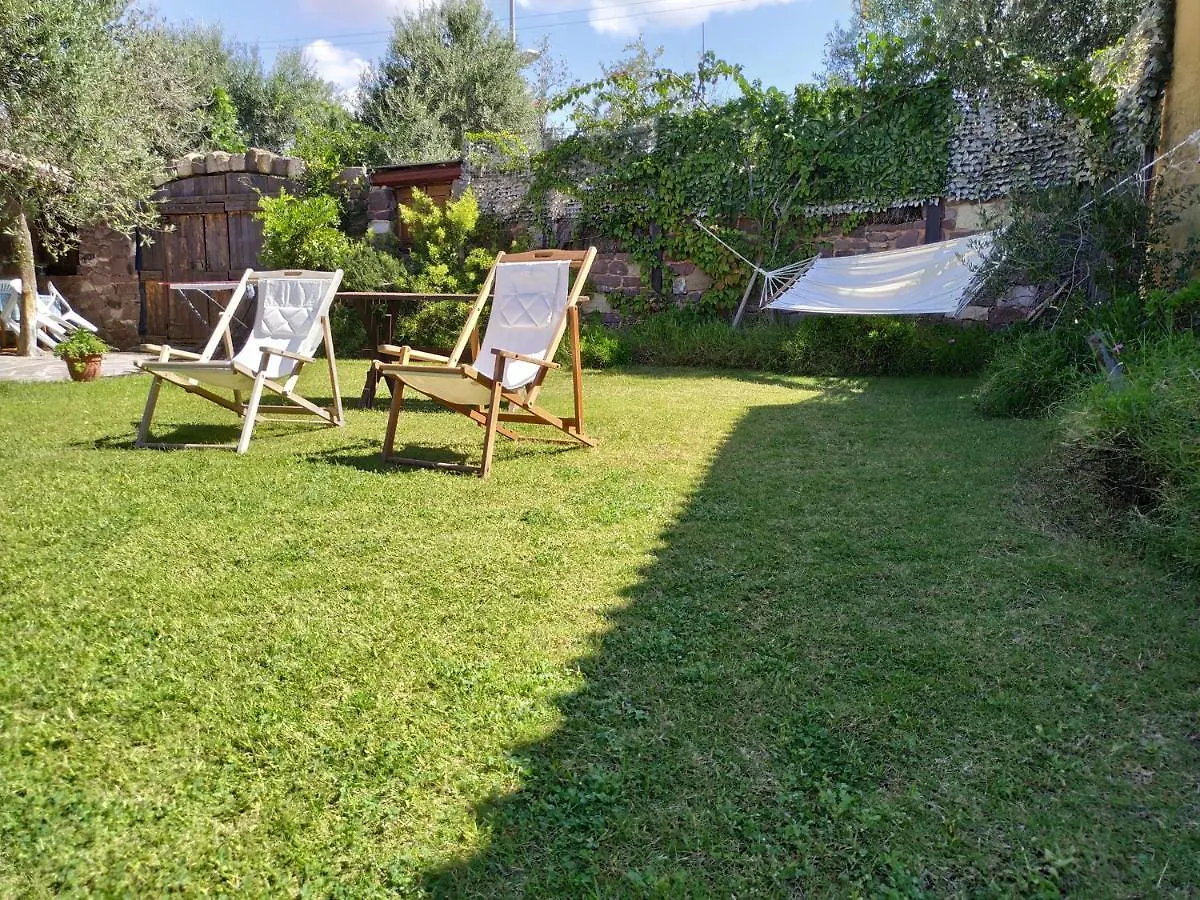 Apartament Domus Antiga Appartamenti San Giovanni Suèrgiu