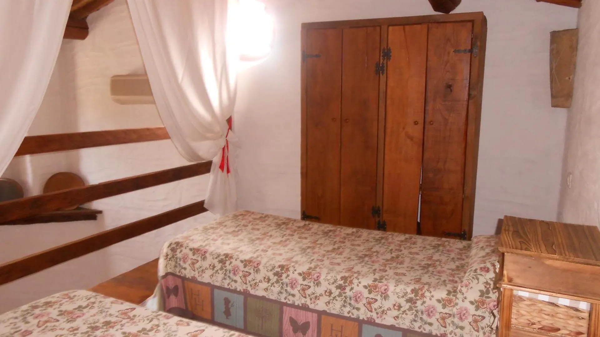 Domus Antiga Appartamenti San Giovanni Suèrgiu Apartment