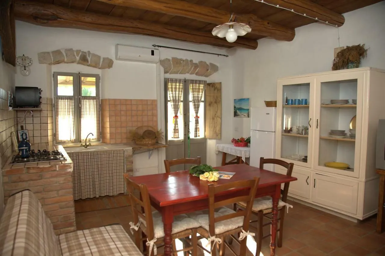 Domus Antiga Appartamenti San Giovanni Suèrgiu Apartament