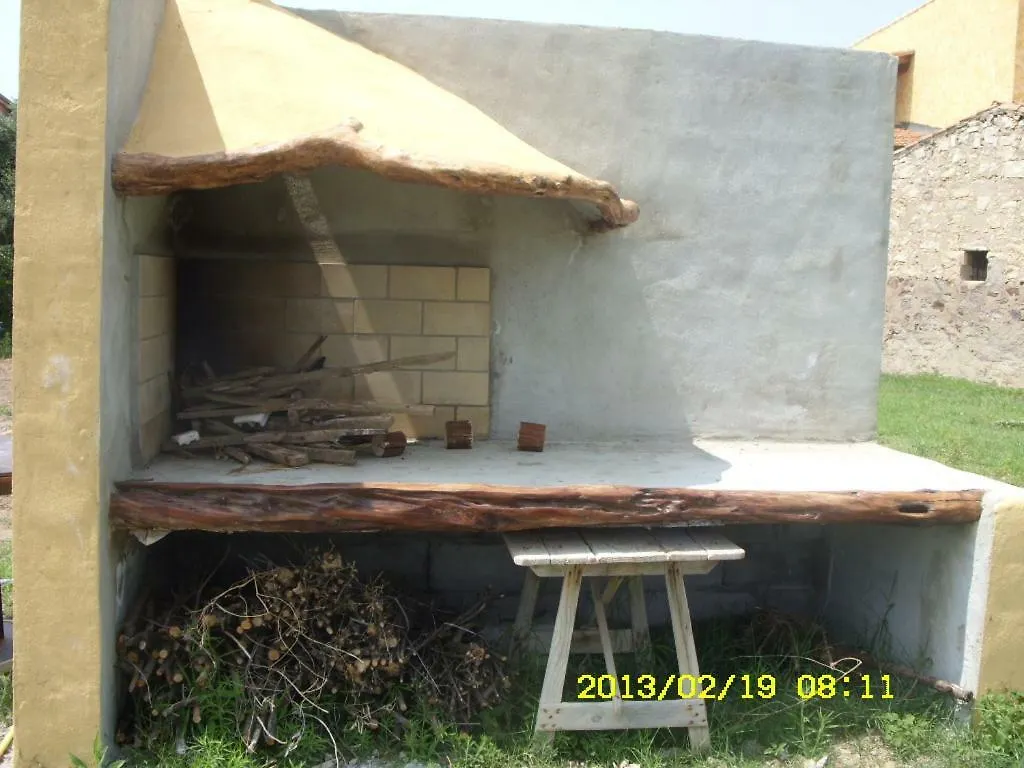 Apartament Domus Antiga Appartamenti San Giovanni Suèrgiu