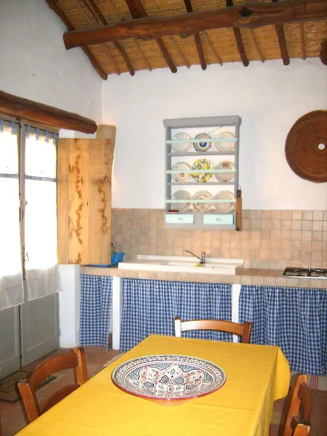 Domus Antiga Appartamenti San Giovanni Suèrgiu Apartment