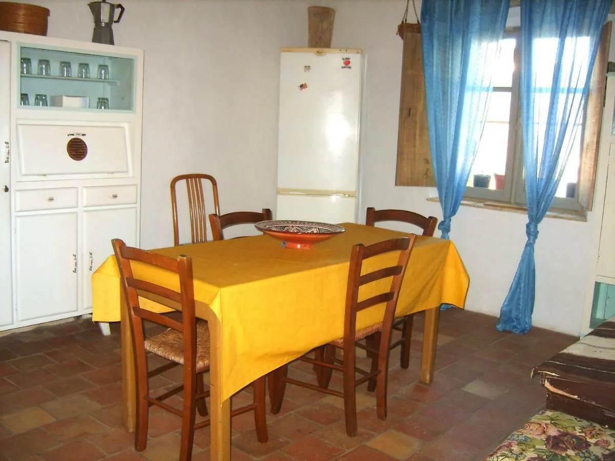 Domus Antiga Appartamenti San Giovanni Suèrgiu 0*,  Włochy